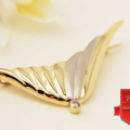 Broška Wings