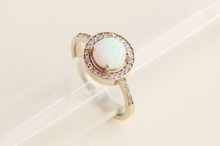 Prstan Opal