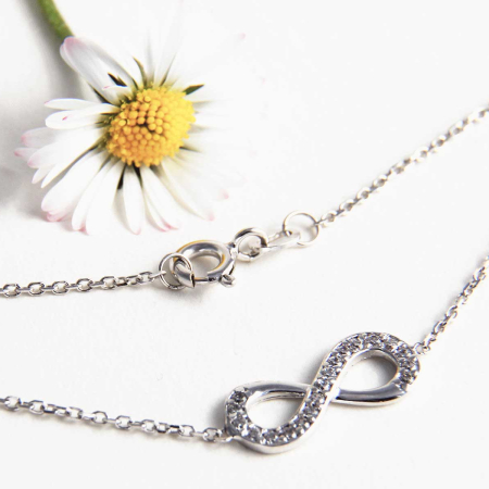Zapestnica Infinity white