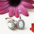 Uhani Opal
