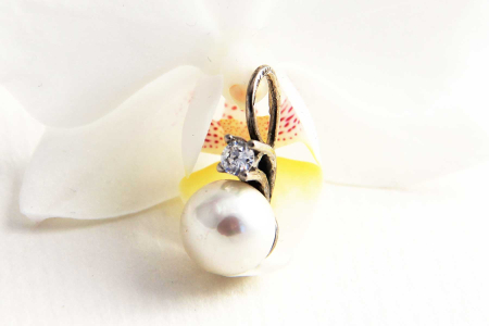 Obesek Pearl