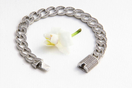 Zapestnica Ženski pancer