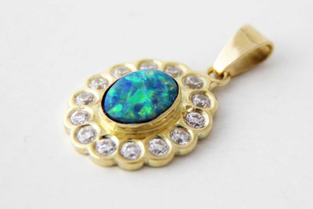 Obesek Opal