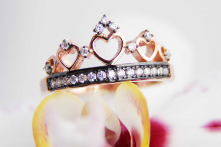 Prstan Rose crown