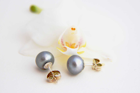 Uhani Gray pearl