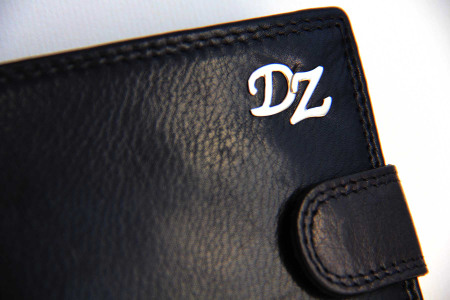 Monogramom za denarnico